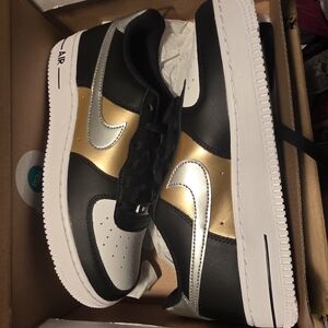 Black and Gold AF1